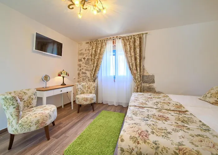 Willa Luxury Ive With Heated Pool, Finnish Sauna, Infrared Sauna, Pet Friendly *