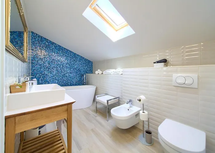 Luxury Ive With Heated Pool, Finnish Sauna, Infrared Sauna, Pet Friendly *