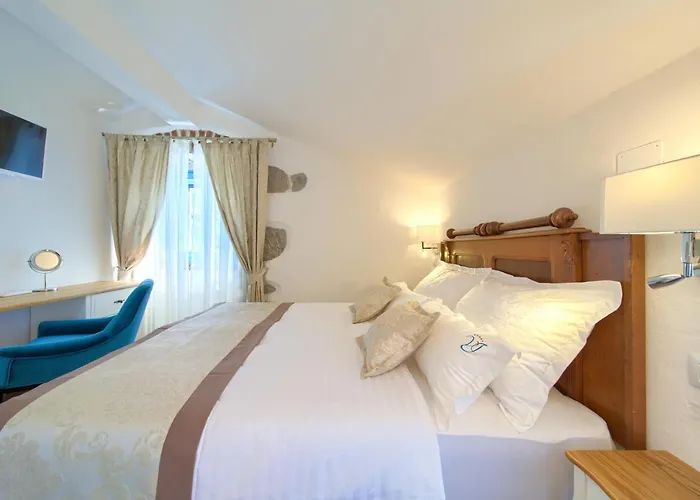 Vila Luxury Ive With Heated Pool, Finnish Sauna, Infrared Sauna, Pet Friendly