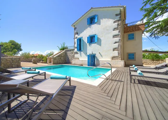 Vila Luxury Ive With Heated Pool, Finnish Sauna, Infrared Sauna, Pet Friendly *
