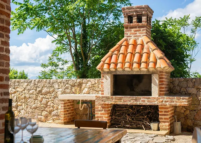 Vila Luxury Ive With Heated Pool, Finnish Sauna, Infrared Sauna, Pet Friendly Vrh (Krk)