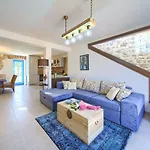Luxury Ive With Heated Pool, Finnish Sauna, Infrared Sauna, Pet Friendly Вилла *