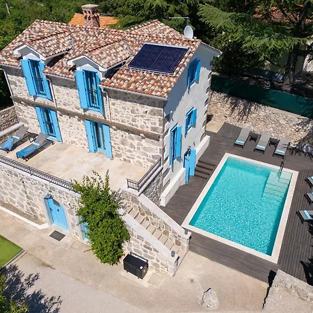 Private Wellness Villa Ive Heated Pool & 2 Saunas, Pet Friendly *