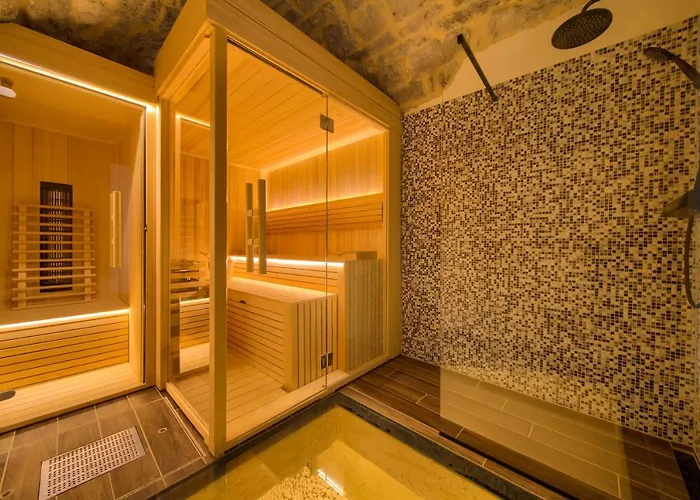 Luxury Ive With Heated Pool, Finnish Sauna, Infrared Sauna, Pet Friendly * Vrh (Krk)