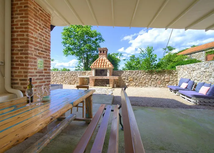Luxury Ive With Heated Pool, Finnish Sauna, Infrared Sauna, Pet Friendly וילה Vrh (Krk)