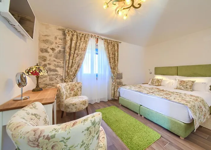 Luxury Ive With Heated Pool, Finnish Sauna, Infrared Sauna, Pet Friendly * Vrh (Krk)