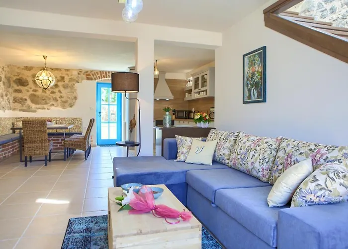 Luxury Ive With Heated Pool, Finnish Sauna, Infrared Sauna, Pet Friendly Villa *